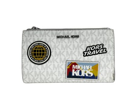 Monpre Jet Set Travel Double Zip Wristlet Wallet – Sleek & Organized Everyday Accessory